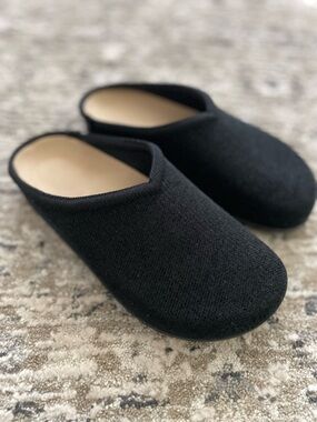 Rothy’s The Revelvet Casual Clog Black Womens Size 7